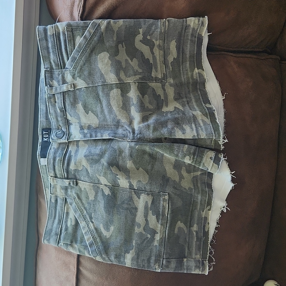 Kut Alice Short camo color